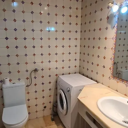 403 - Oura - 2 Bedroom- Sea View شقة البوفيرا