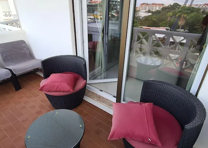 403 - Oura - 2 Bedroom- Sea View アパート *