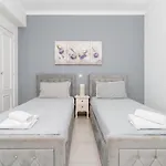 403 - Oura - 2 Bedroom- Sea View 公寓 *